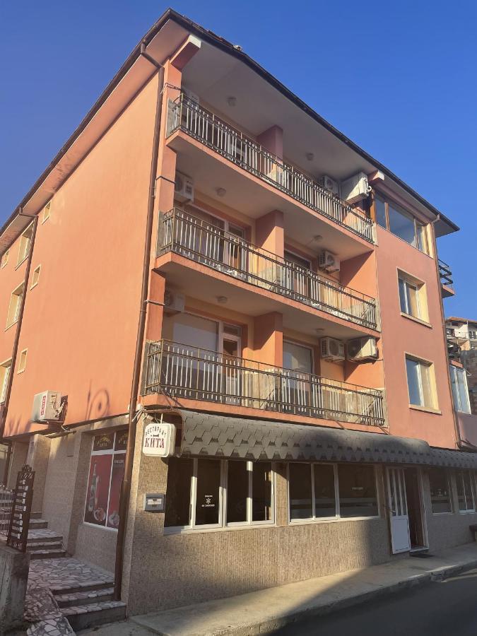 Къща за гости Kita Hotel Свети Влас Екстериор снимка