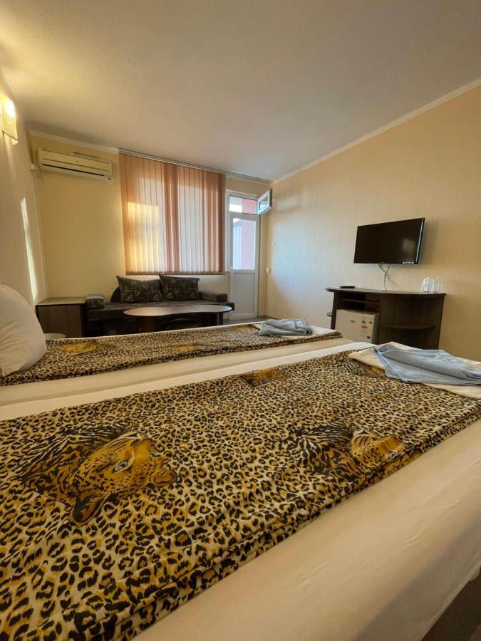 Къща за гости Kita Hotel Свети Влас Екстериор снимка
